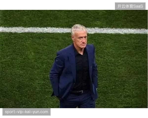 两支夺冠热门的潜在相遇，德尚的战术纪律性与巴西球员的即兴发挥将形成鲜明对比